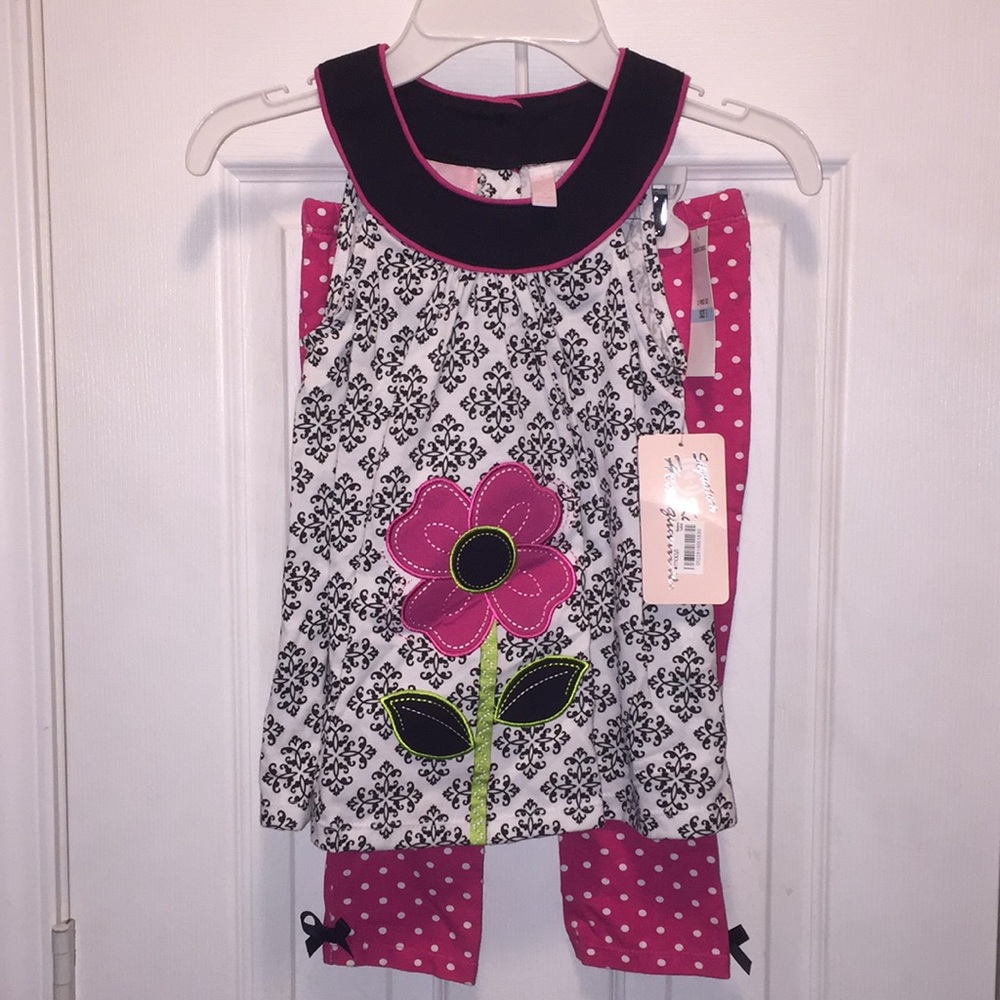 Girls flower tank and pant set size 5 BNWT